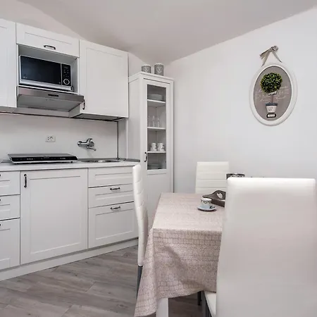 Santa Croce House Apartment