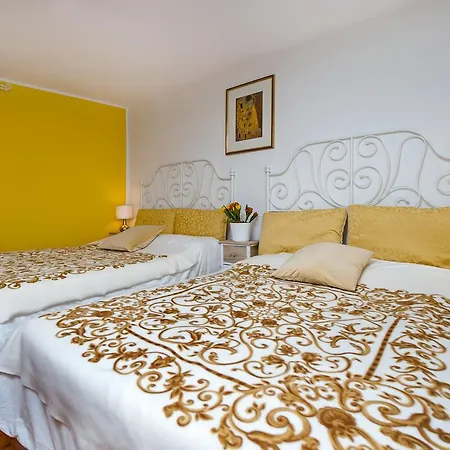 Apartment Santa Croce House